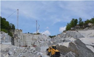 GREY/SILVER GRANITE QUARRY- GRANITE BLOCKS