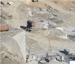 Natanz Black Granite Quarry