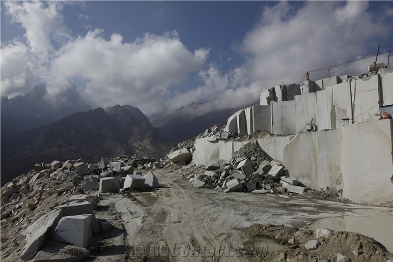 White Natanz Shafagh Quarry