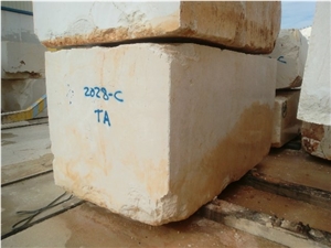 Caliza Zarci(Calizia Zarci) - Crema Capri (Caliza Capri) Quarry
