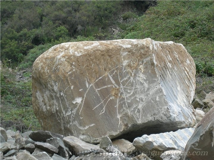 Pietra di Matraia Stone Quarry