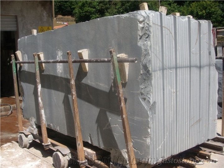 Pietra di Matraia Stone Quarry
