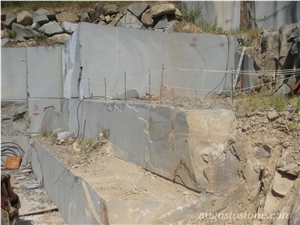 Pietra di Matraia Stone Quarry