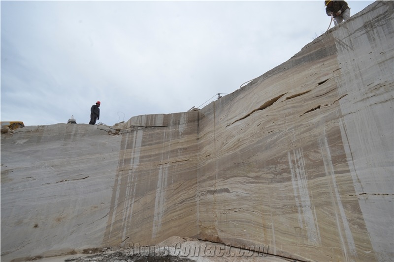 Traonyx Vedi Travertine Quarry
