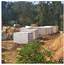 Marmore Branco Caramelo White Marble Quarry