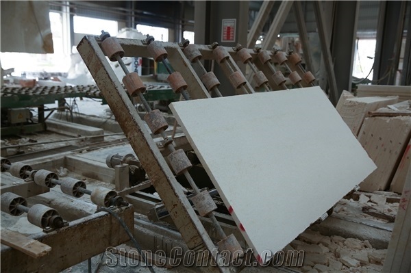 Perlato Limestone Quarry