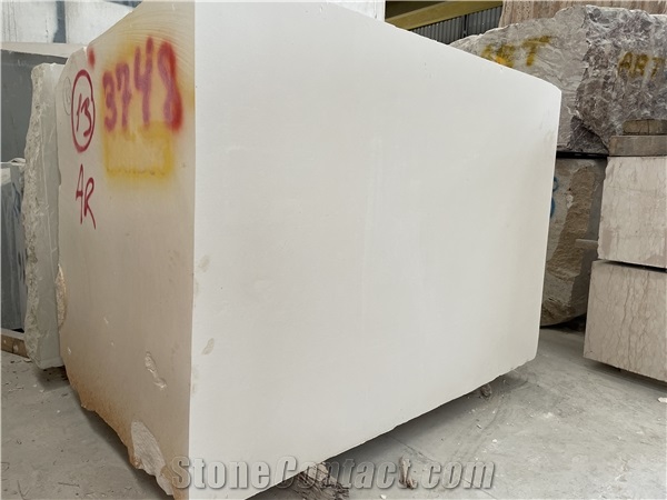 Blanco Nacarado Limestone Quarry