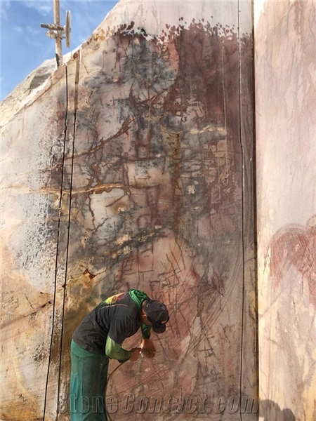 Cosmopolitan Quartzite Quarry