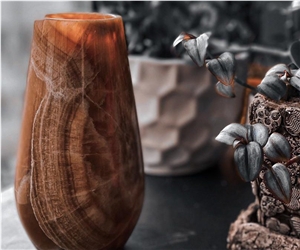 Cappuccino Onyx Vase
