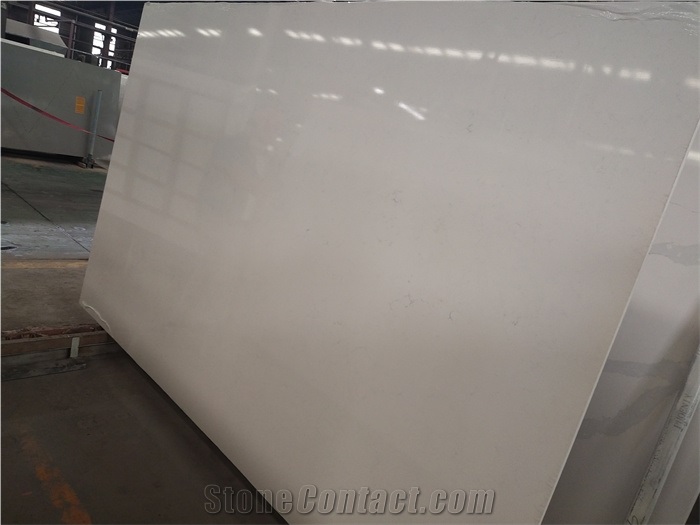 Frosty carrara quartz slab