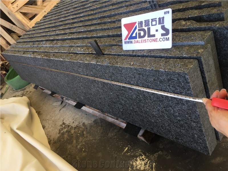 Flamed Top Rock Face Black Granite Stair Treads
