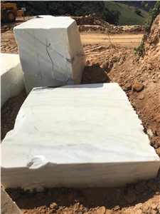 Tesoro Bianco Marble Block