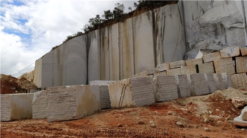 White Dallas Blocks Granite 