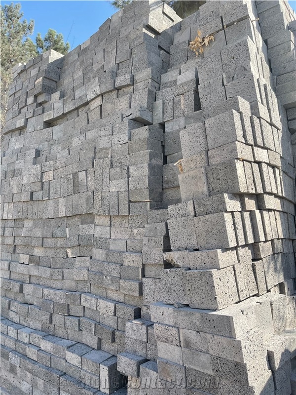 Black basalt cobble stone