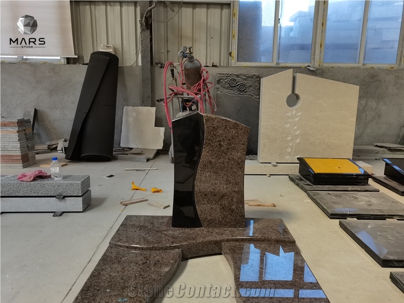 Natural Granite Germany Tombstone With Different Shapes