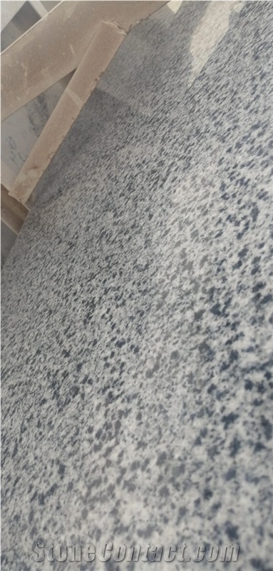 New Hallayb Granite Slabs