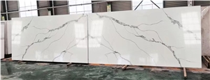 Bookmatched Calacatta Quartz Stone Slabs