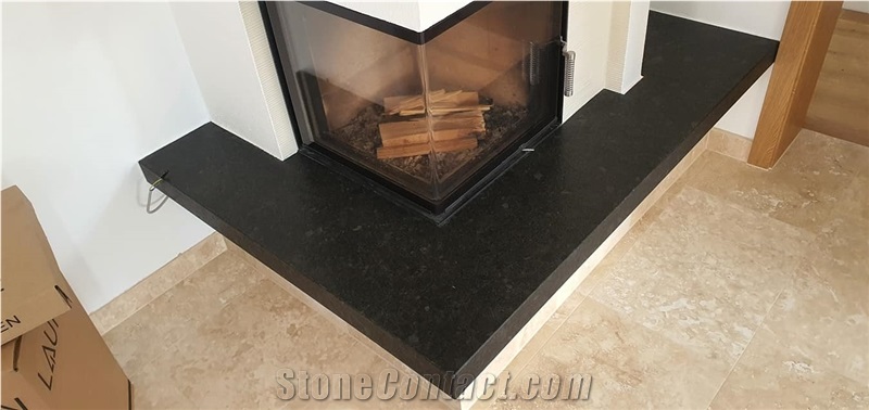 Absolute Black granite satinato fireplace hearth