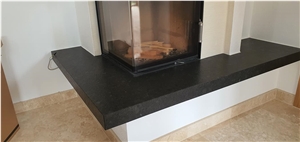 Absolute Black granite satinato fireplace hearth