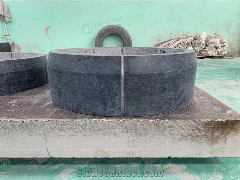 Angkor Black Granite Hollow Round Column Cladding Decoration