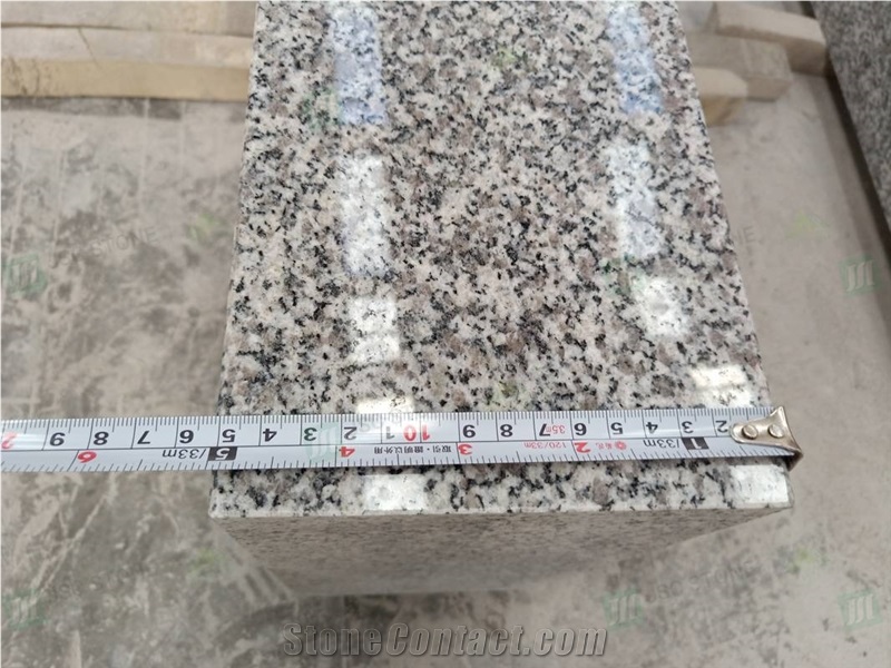 Wholesale G623 Sesame Grey White Granite Kerb Stone 