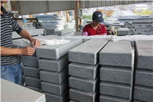 Granite G654 Kerbstone, Curbstone, Flamed Roadside Use
