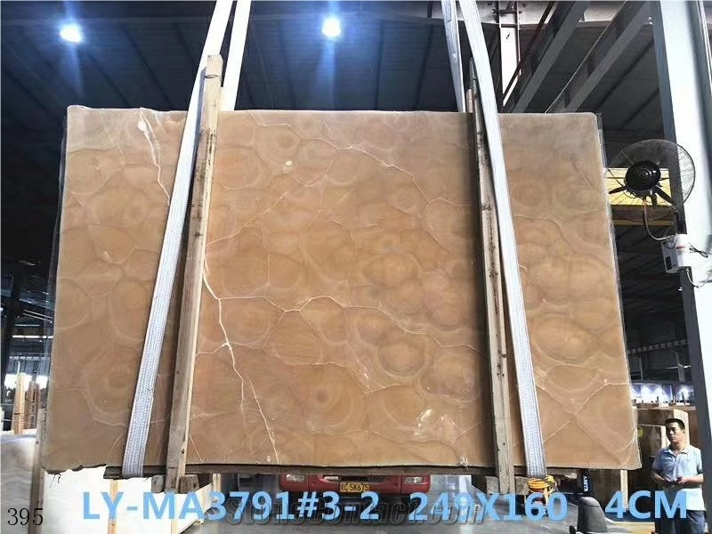 Agate Jade Gold Onyx Wall Tile Slab  In China Stone Market