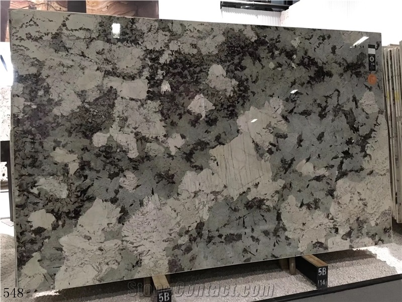 Snow Mountain Granite Gold Slab Tile In China Stoner Market