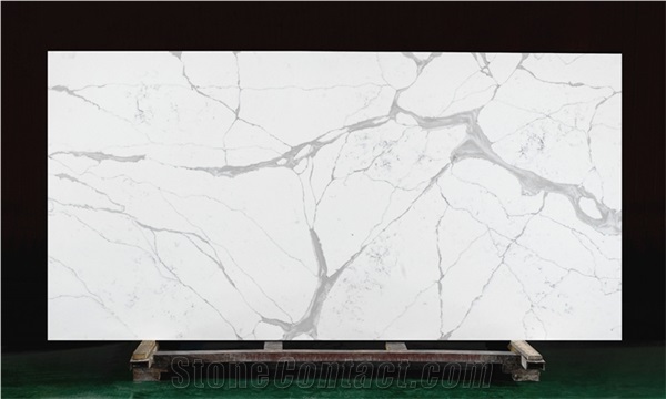 Calacatta White Quartz Slabs