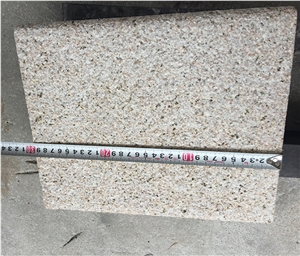 Sunset Beige Granite G682 Bush Hammered Wall Coping Stone