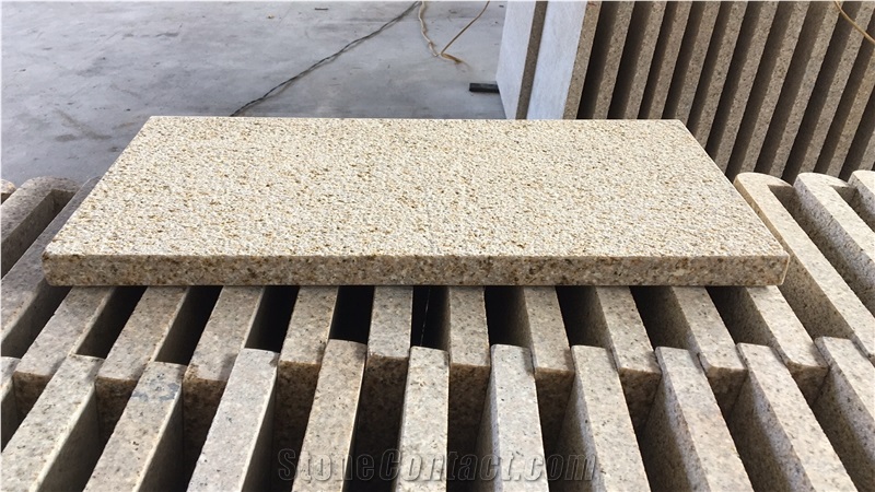 Sunset Beige Granite G682 Bush Hammered Wall Coping Stone