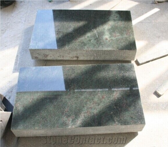 Oliver Green European Style Design Upright Headstones