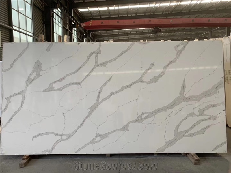 White Artificial Calacatta Classic Quartz Slab