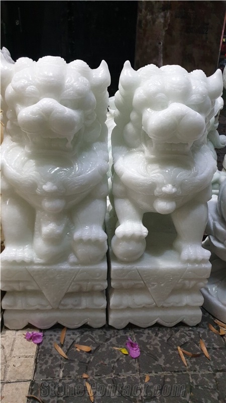 Big White Marble Lion Statue