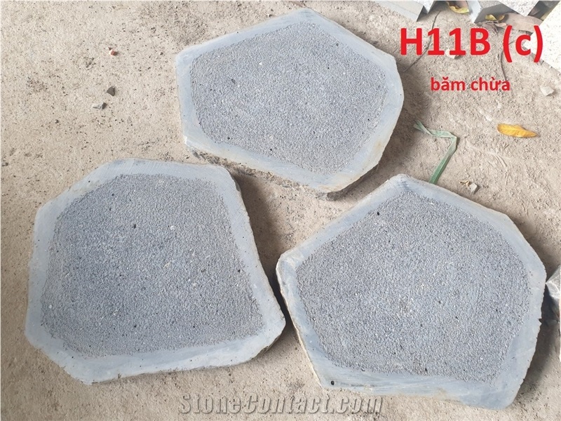 Flammed Black Basalt Flagstone Crazy Stepping Stone 