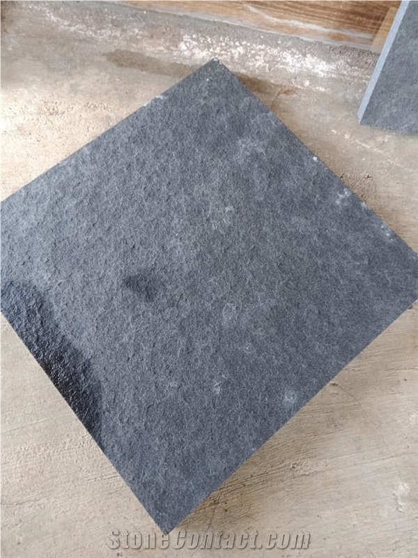Flammed Black Basalt Flagstone Crazy Stepping Stone 
