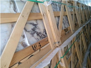 Calacatta Viola Marble Tiles & Slabs