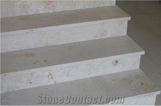 Jura Beige Limestone Stairs