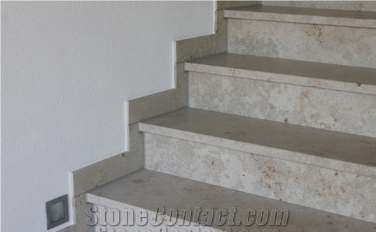 Jura Beige Limestone Stairs