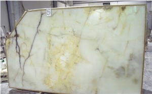Onice Bianco Slabs