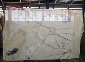 White Onyx Tiles& Slabs