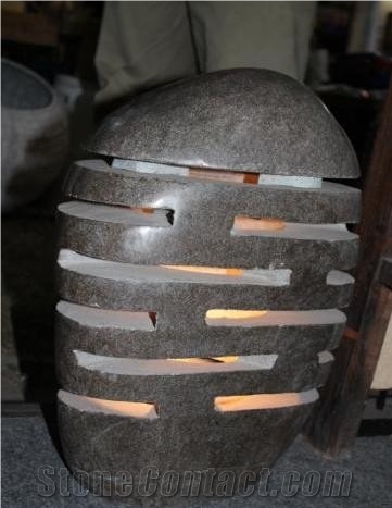 Riverstone Garden Lamps