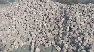 Bergama Grey Granite Split-Cut Grey Cube Stone, Cobble Stone