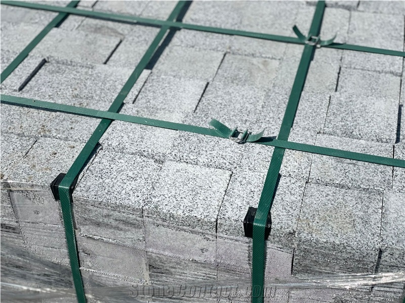 Bergama Grey Granite Split-Cut Grey Cube Stone, Cobble Stone
