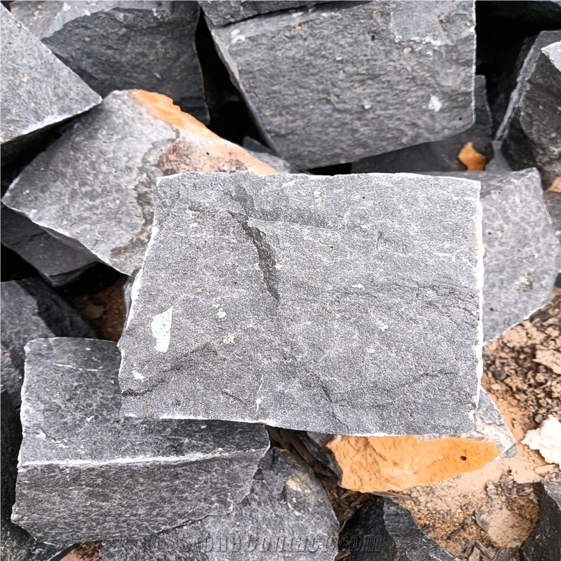 Black Basalt Cobblestone Pavers