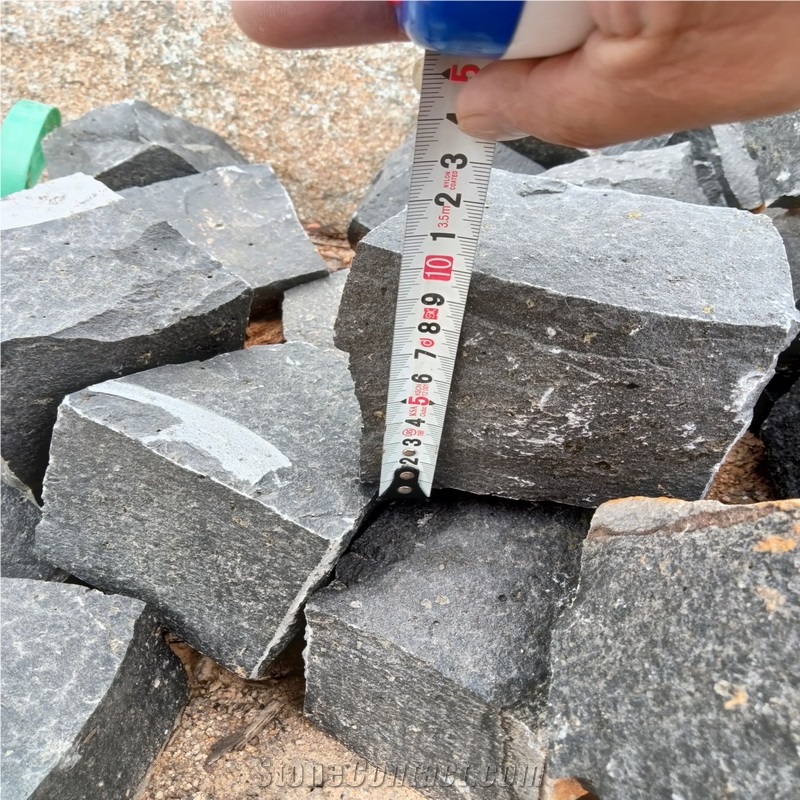 Black Basalt Cobblestone Pavers