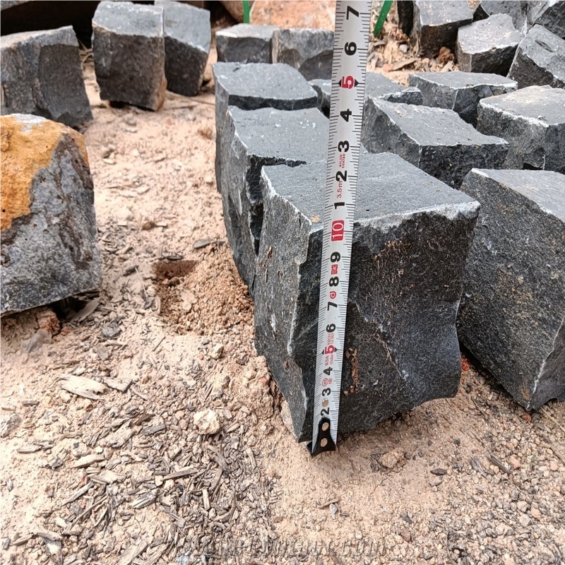 Black Basalt Cobblestone Pavers