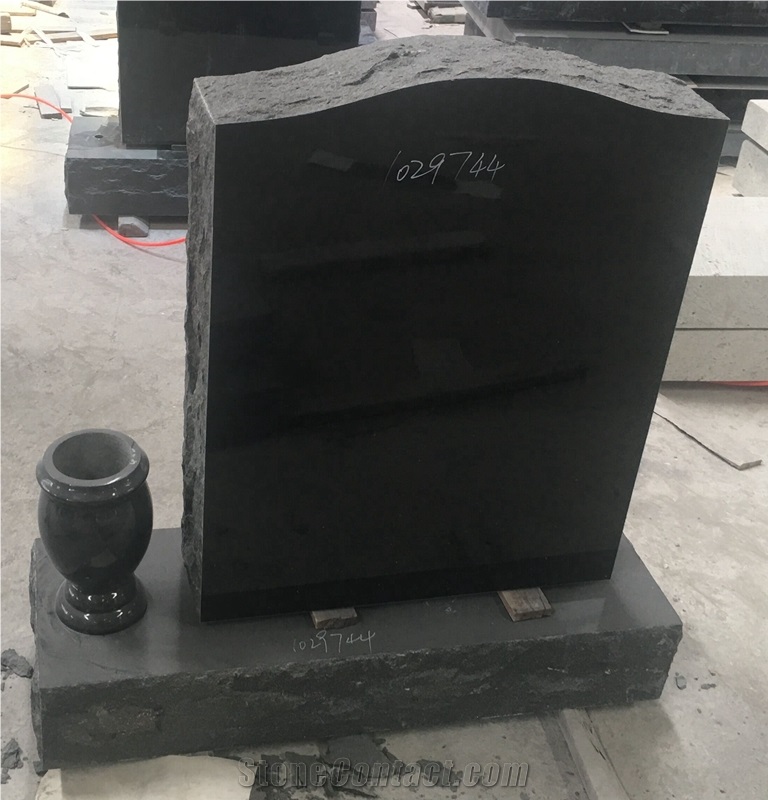 Black Granite Split Upright Monuments With Base