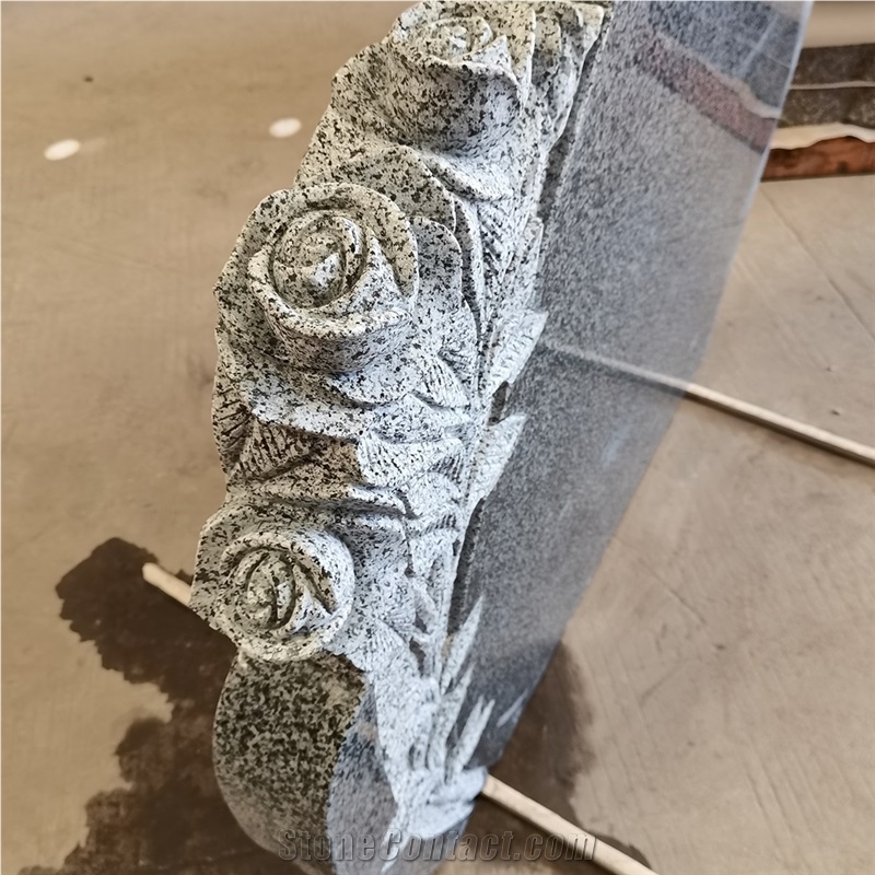 China New G654 Impala Black Granite Headstones With Flower