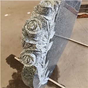 China New G654 Impala Black Granite Headstones With Flower
